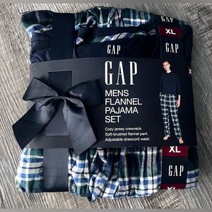 Gap mens pj set.